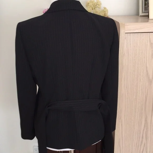 Kasper Black Pinstripe Pantsuit Tie-Waist Blazer Set Petite 8P - Picture 6 of 10